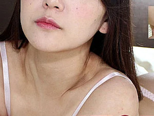 h0930-ki2312223 Sachi Yokozono 27 Years Old