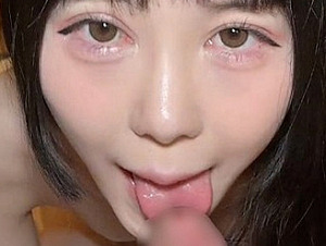 FC2PPV-4461876 [No] Nogizaka Suga◯ 21 Year Old Who Looks Like Sakizuki Massive Creampie In Hina-chan First Time With Vibrator Inserted [Gonzo Sakai]