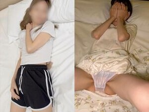English sub FC2PPV-4671131 [2 Works] H.E.M.E.S.T.E.! Massive Squirting! Huge Clit♡ Innocent Momo-chan. After Deep Throat Blowjob Service, She Bares Her Instincts And Begs For Creampie Sex.