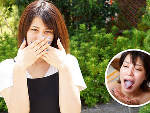 Pacopacomama PA-080925-100 Wives Drink 141 : A lewd wife drinks three times in a row during a threesome Married Women Who 141 ~ A Lewd Married Woman Who Drinks 3 Times In A Threesome ~